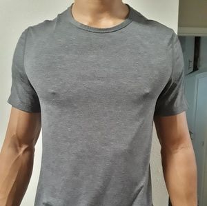 Lululemon short sleeve shirt